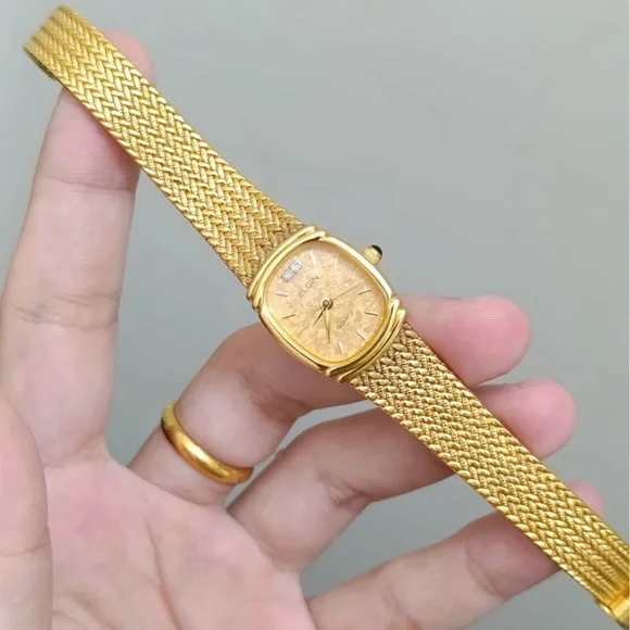 Vtg 1970s Elgin Quartz FK 283 Women’s Watch
[Like New] Gold Plated Mesh Bracelet - Picture 5 of 10